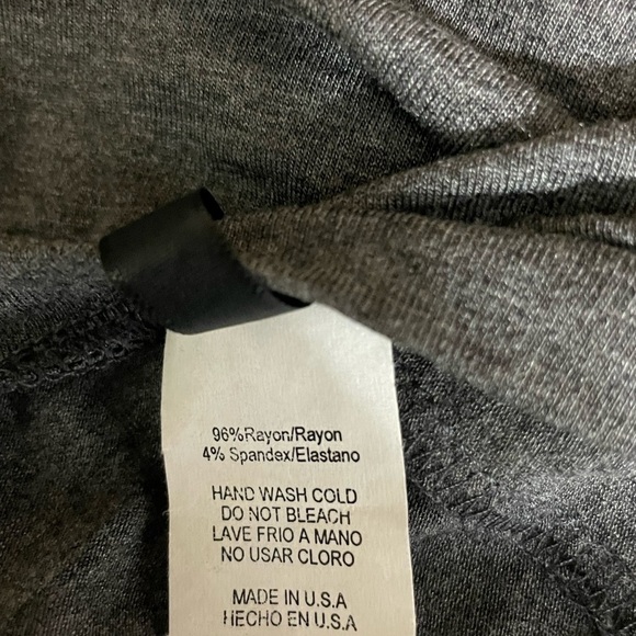 Gray Short Sleeve Shirt Mini Dress
New - Picture 8 of 8
